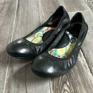 Born Black Julianne Leather Ballet Flats with Colorful Lining